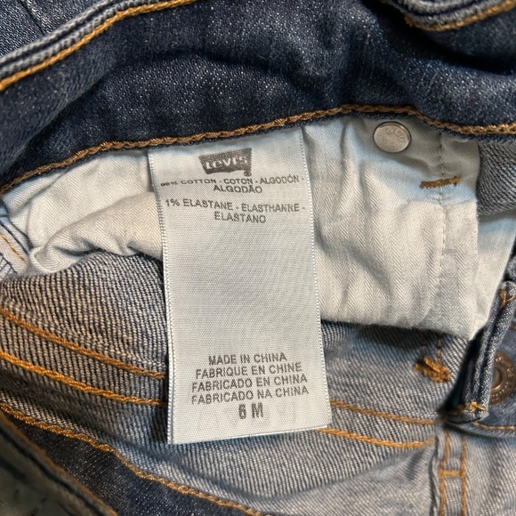 Levis Classic Boot Cut Jeans Size 6/28 **Fits more like a Size 4 - Picture 6 of 12